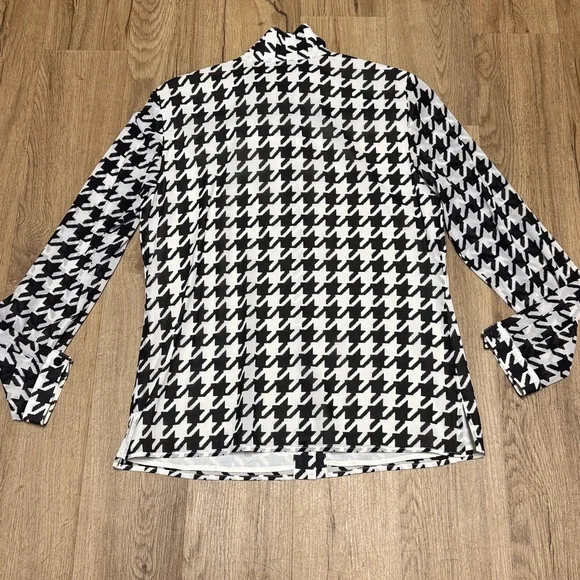 St. John Silk Houndstooth Blouse with tie bow. Size 8 Like New - Picture 4 of 4